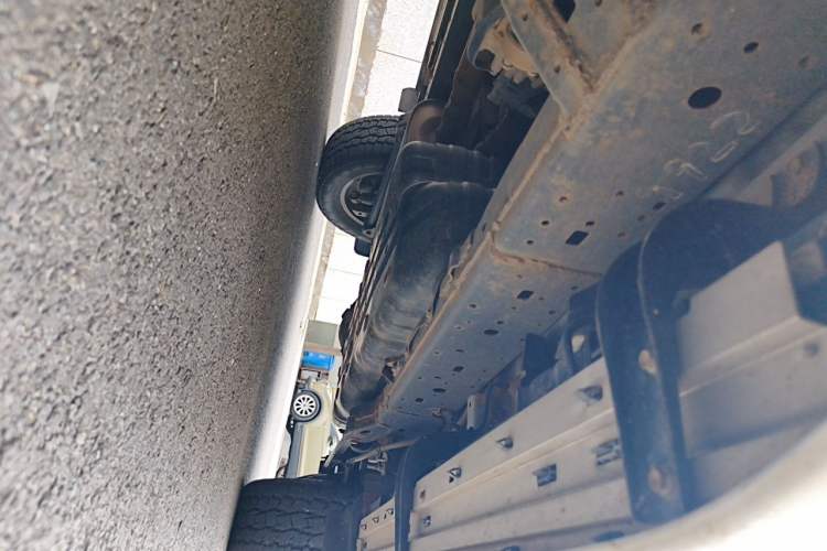 Used Toyota Prado 2018 3.5L Automatic TX-L NAVI with Rear-Mounted Spare Tire Chassis Front Left
