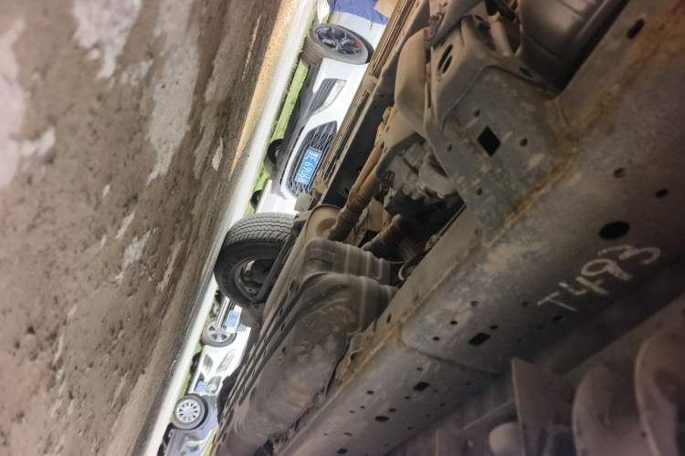 Used Toyota Prado 2018 3.5L Automatic TX-L with Rear-Mounted Spare Tire Chassis Front Left