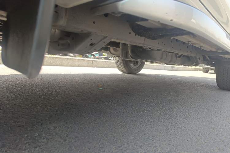 Used Toyota Prado 2018 3.5L Automatic TX-L with Rear-Mounted Spare Tire Chassis Front Left
