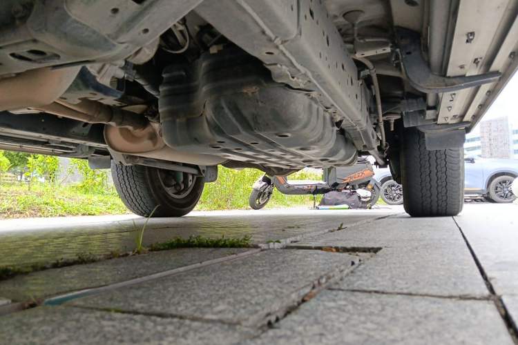 Used Toyota Prado 2018 3.5L Automatic TX-L with Rear-Mounted Spare Tire Chassis Front Left