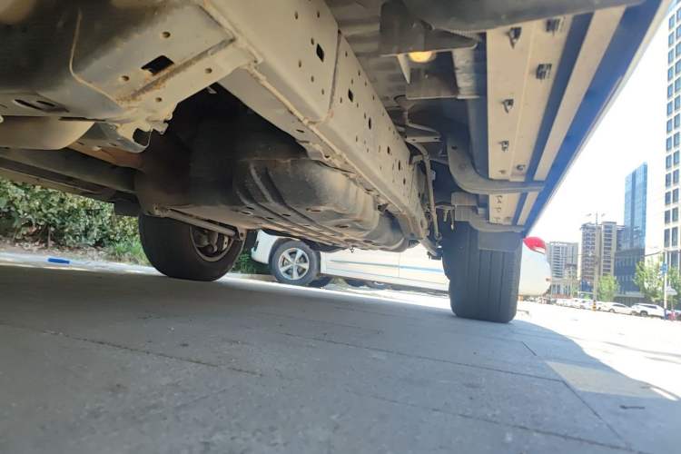 Used Toyota Prado 2018 3.5L Automatic TX-L with Rear-Mounted Spare Tire Chassis Front Left