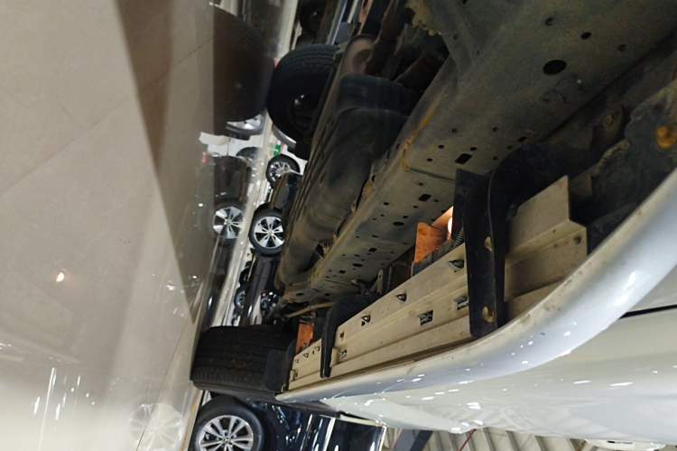 Used Toyota Prado 2018 3.5L Automatic TX-L NAVI with Rear-Mounted Spare Tire Chassis Front Left