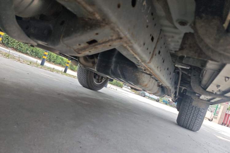 Used Toyota Prado 2018 3.5L Automatic TX-L with Rear-Mounted Spare Tire Chassis Front Left