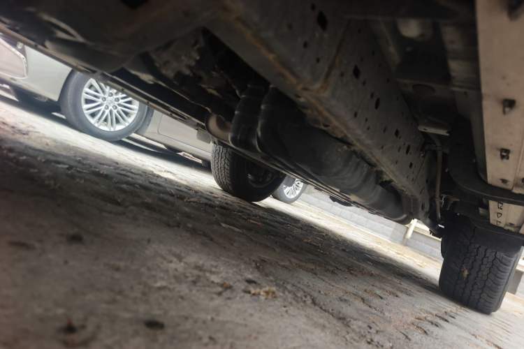 Used Toyota Prado 2018 3.5L Automatic TX-L with Rear-Mounted Spare Tire Chassis Front Left
