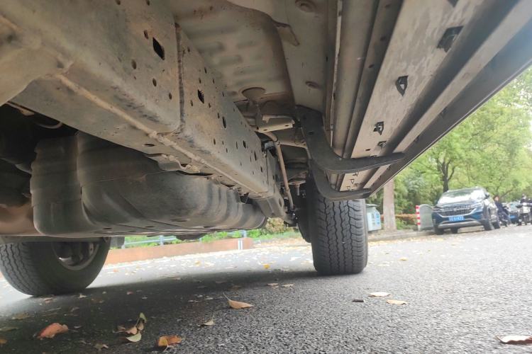 Used Toyota Prado 2018 3.5L Automatic TX-L with Rear-Mounted Spare Tire Chassis Front Left