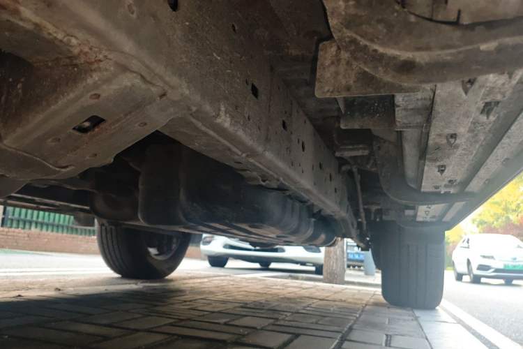 Used Toyota Prado 2018 3.5L Automatic TX-L with Rear-Mounted Spare Tire Chassis Front Left