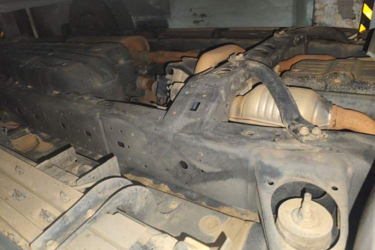 Used Toyota Prado 2018 3.5L Automatic TX-L with Rear-Mounted Spare Tire Chassis Front Left