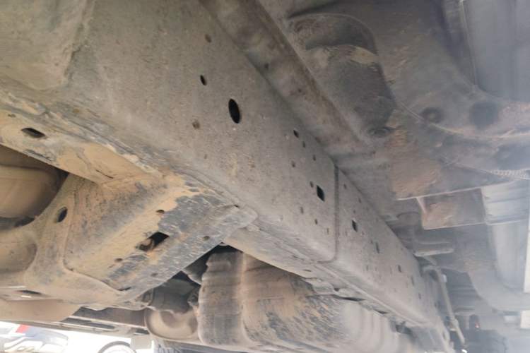 Used Toyota Prado 2018 3.5L Automatic TX-L with Rear-Mounted Spare Tire Chassis Front Left
