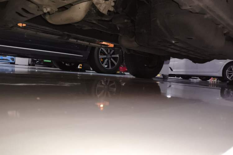 Used Toyota Prado 2018 3.5L Automatic TX-L with Rear-Mounted Spare Tire Chassis Front Left