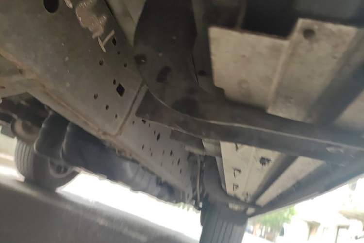 Used Toyota Prado 2018 3.5L Automatic TX-L with Rear-Mounted Spare Tire Chassis Front Left