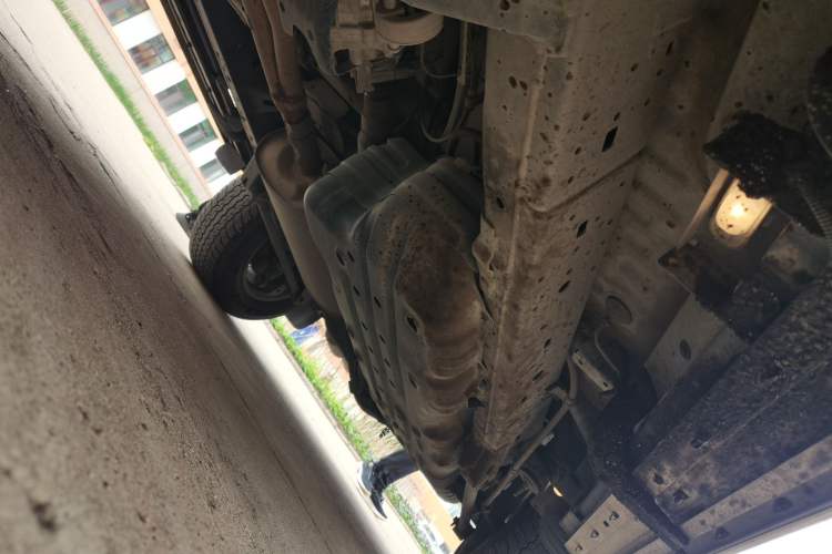Used Toyota Prado 2018 3.5L Automatic TX-L with Rear-Mounted Spare Tire Chassis Front Left