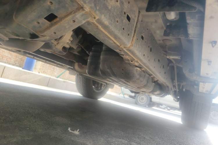 Used Toyota Prado 2018 3.5L Automatic TX-L with Rear-Mounted Spare Tire Chassis Front Left