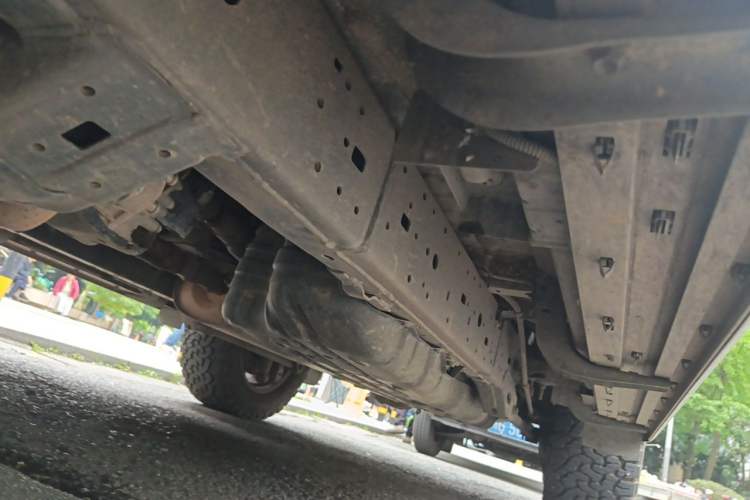 Used Toyota Prado 2018 3.5L Automatic TX-L with Rear-Mounted Spare Tire Chassis Front Left