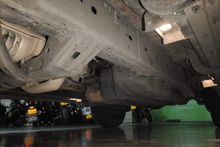 Used Toyota Prado 2018 3.5L Automatic TX-L NAVI with Rear-Mounted Spare Tire Chassis Front Left