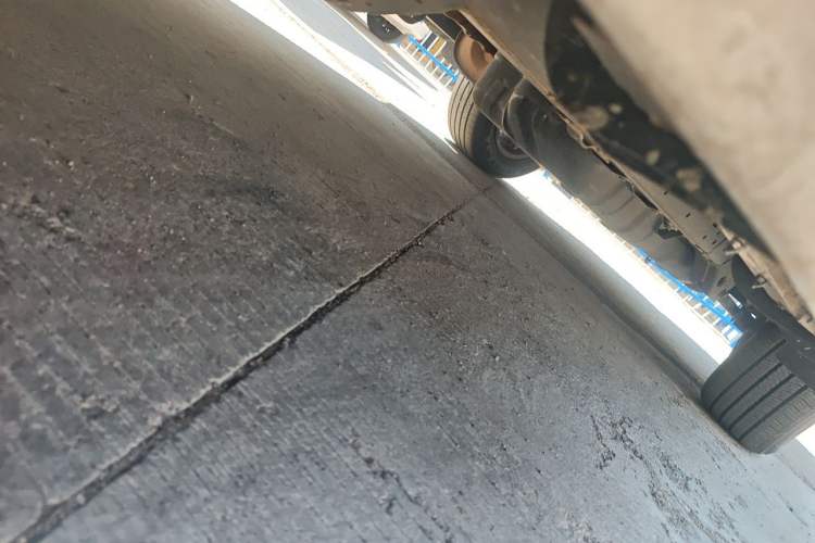 Used Toyota Prado 2018 3.5L Automatic TX-L NAVI with Rear-Mounted Spare Tire Chassis Front Left