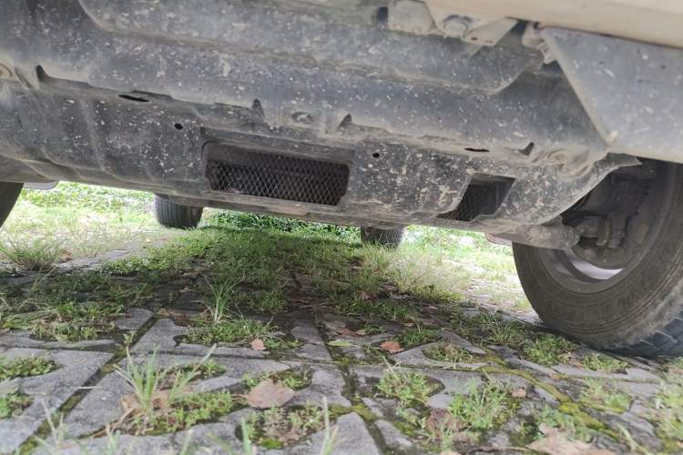 Used Toyota Prado 2018 3.5L Automatic TX-L with Rear-Mounted Spare Tire Chassis Front