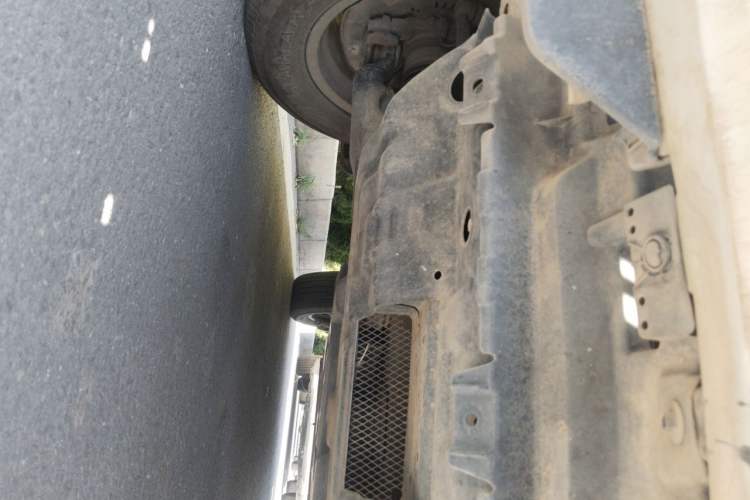 Used Toyota Prado 2018 3.5L Automatic TX-L with Rear-Mounted Spare Tire Chassis Front