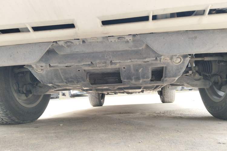 Used Toyota Prado 2018 3.5L Automatic TX-L with Rear-Mounted Spare Tire Chassis Front