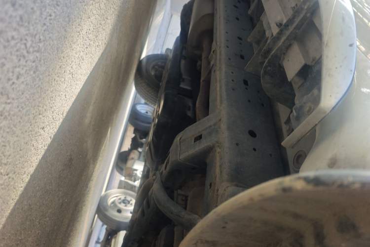Used Toyota Prado 2018 3.5L Automatic TX-L NAVI Chassis Front Right