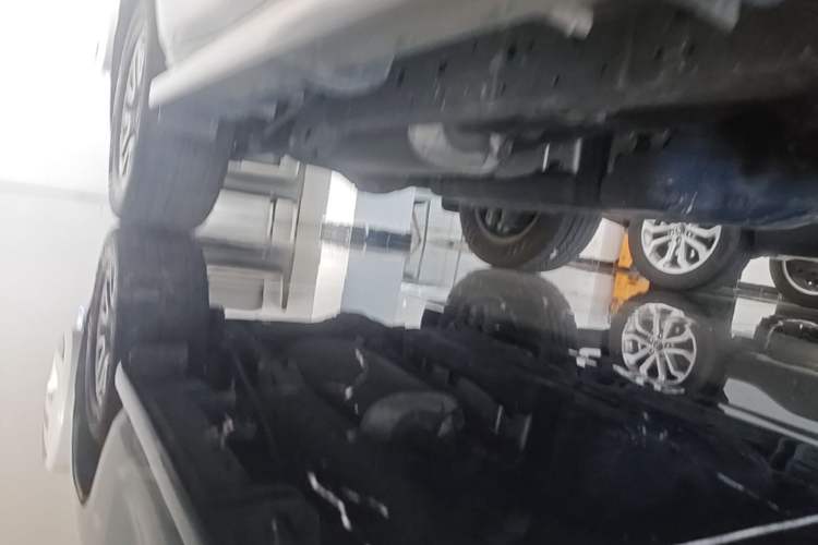 Used Toyota Prado 2018 3.5L Automatic TX-L NAVI with Rear-Mounted Spare Tire Chassis Front Right
