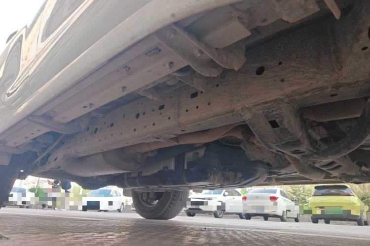 Used Toyota Prado 2018 3.5L Automatic TX-L with Rear-Mounted Spare Tire Chassis Front Right