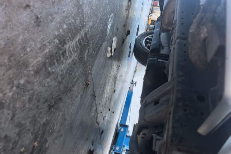 Used Toyota Prado 2018 3.5L Automatic TX-L NAVI with Rear-Mounted Spare Tire Chassis Front Right