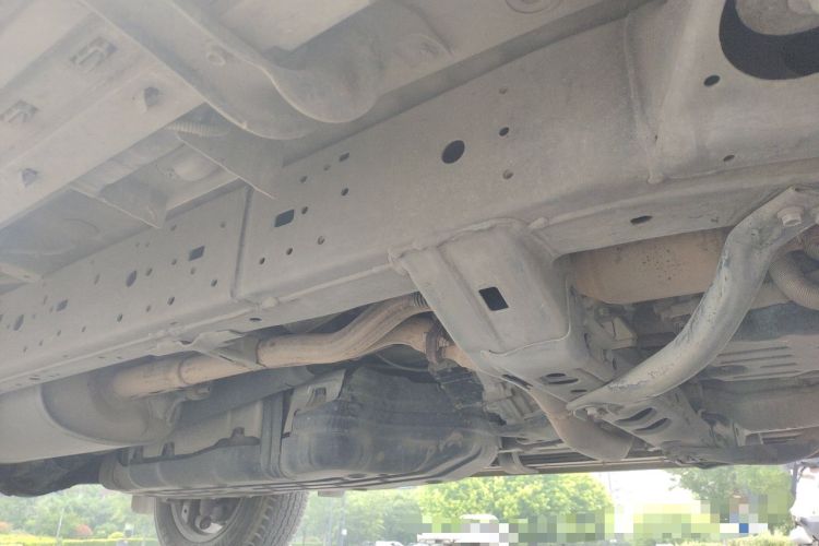 Used Toyota Prado 2018 3.5L Automatic TX-L with Rear-Mounted Spare Tire Chassis Front Right
