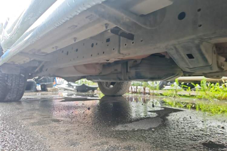 Used Toyota Prado 2018 3.5L Automatic TX-L with Rear-Mounted Spare Tire Chassis Front Right