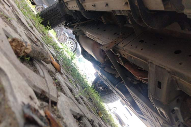 Used Toyota Prado 2018 3.5L Automatic TX-L with Rear-Mounted Spare Tire Chassis Front Right