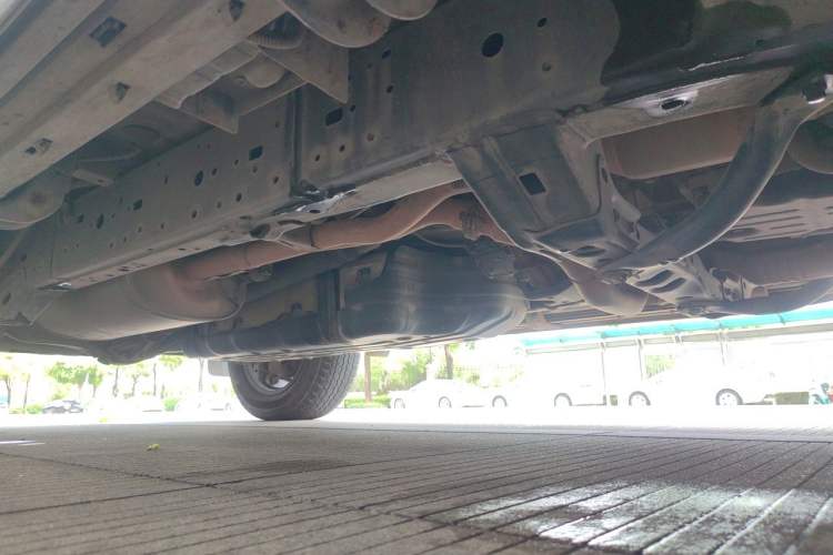 Used Toyota Prado 2018 3.5L Automatic TX-L NAVI with Rear-Mounted Spare Tire Chassis Front Right