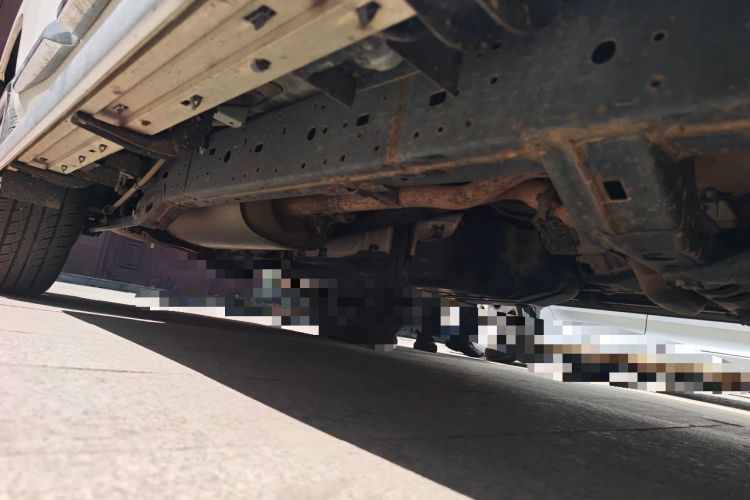 Used Toyota Prado 2018 3.5L Automatic TX-L with Rear-Mounted Spare Tire Chassis Front Right