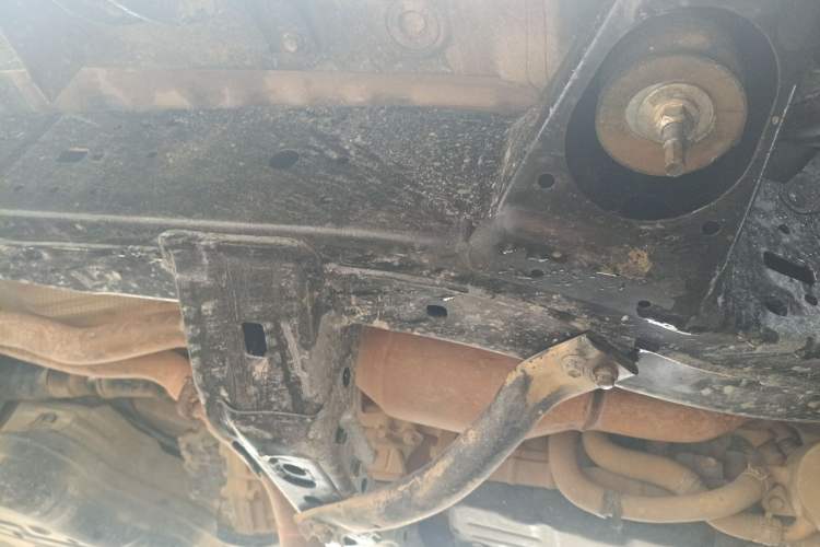 Used Toyota Prado 2018 3.5L Automatic TX-L with Rear-Mounted Spare Tire Chassis Front Right