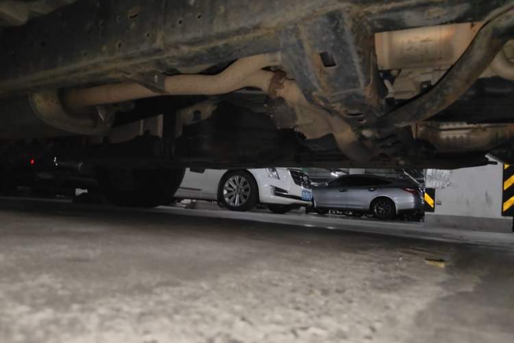 Used Toyota Prado 2018 3.5L Automatic TX-L Chassis Front Right