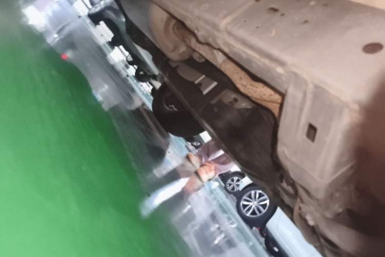 Used Toyota Prado 2018 3.5L Automatic TX-L with Rear-Mounted Spare Tire Chassis Front Right