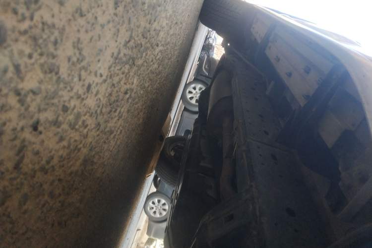 Used Toyota Prado 2018 3.5L Automatic TX-L NAVI with Rear-Mounted Spare Tire Chassis Front Right