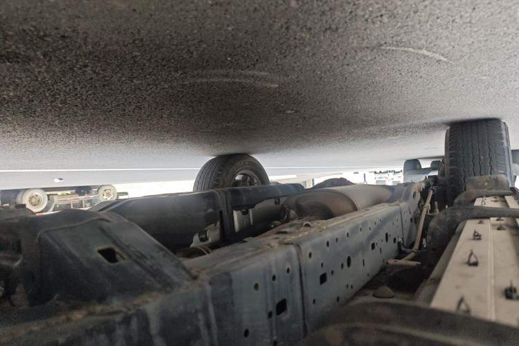 Used Toyota Prado 2018 4.0L TXL Nine Airbags External Mount – Middle East Version Chassis Front Right