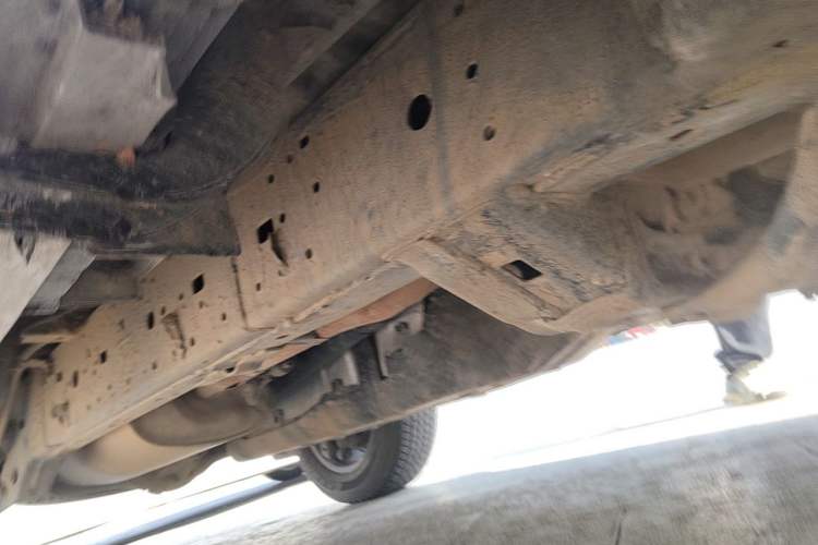 Used Toyota Prado 2018 3.5L Automatic TX-L with Rear-Mounted Spare Tire Chassis Front Right
