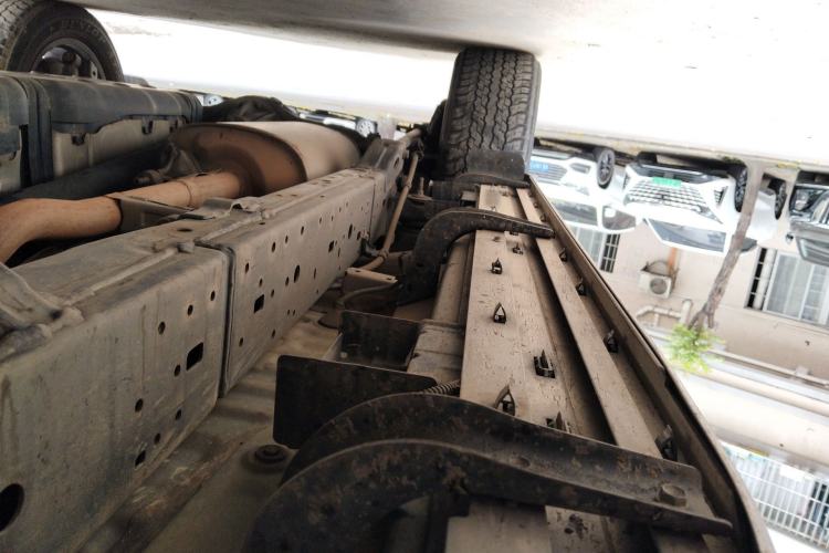 Used Toyota Prado 2018 3.5L Automatic TX-L with Rear-Mounted Spare Tire Chassis Front Right