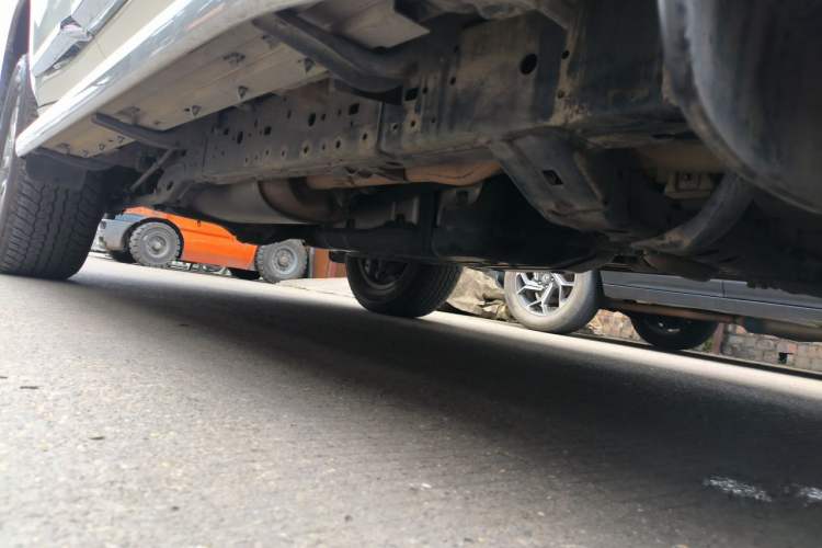 Used Toyota Prado 2018 3.5L Automatic TX-L NAVI with Rear-Mounted Spare Tire Chassis Front Right