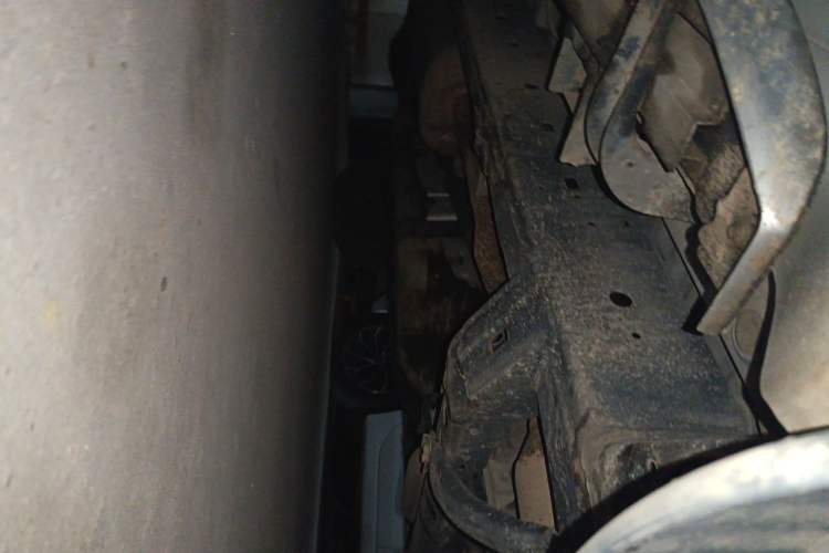 Used Toyota Prado 2018 3.5L Automatic TX-L with Rear-Mounted Spare Tire Chassis Front Right