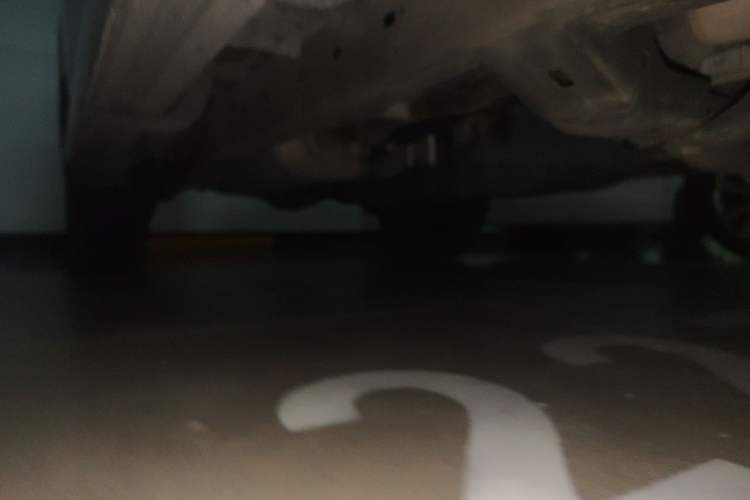 Used Toyota Prado 2018 3.5L Automatic TX-L with Rear-Mounted Spare Tire Chassis Front Right