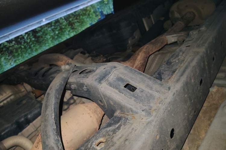 Used Toyota Prado 2018 3.5L Automatic TX-L with Rear-Mounted Spare Tire Chassis Front Right