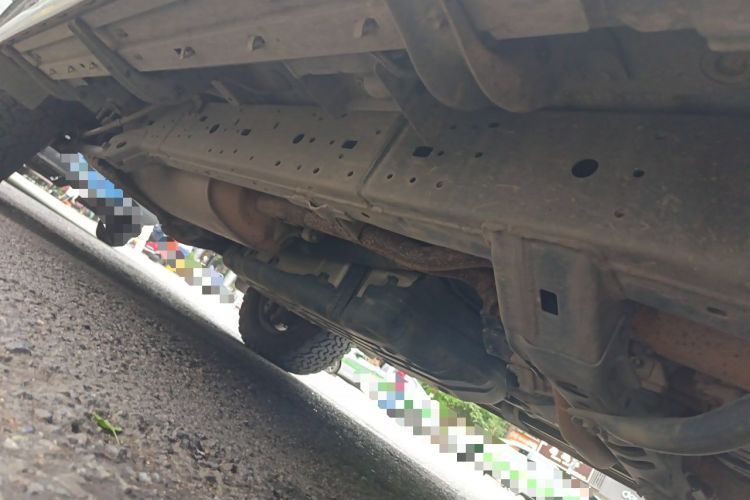 Used Toyota Prado 2018 3.5L Automatic TX-L with Rear-Mounted Spare Tire Chassis Front Right