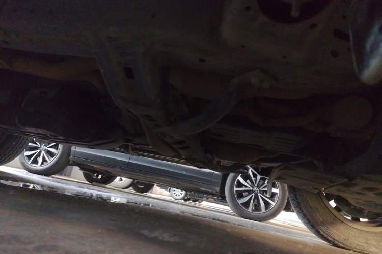 Used Toyota Prado 2018 3.5L Automatic TX-L NAVI Chassis Front Right