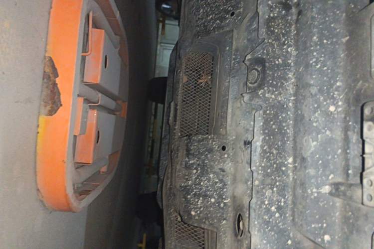 Used Toyota Prado 2018 3.5L Automatic TX-L with Rear-Mounted Spare Tire Chassis Front