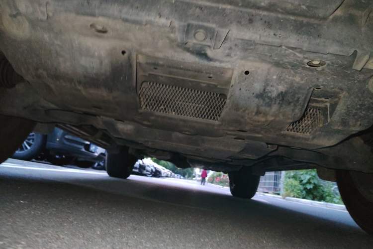Used Toyota Prado 2018 3.5L Automatic TX-L with Rear-Mounted Spare Tire Chassis Front