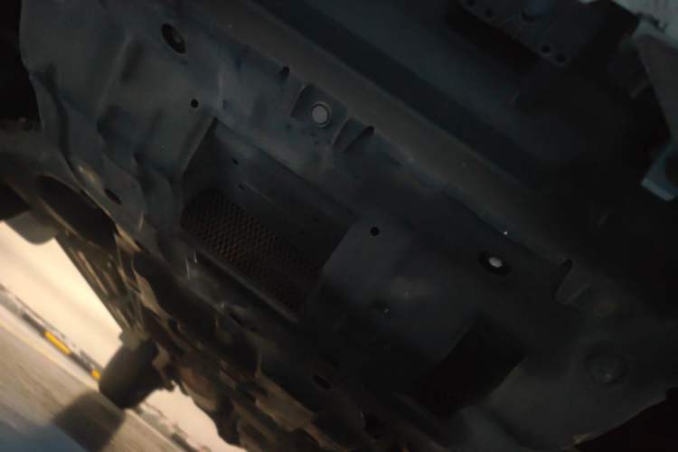 Used Toyota Prado 2018 3.5L Automatic TX-L with Rear-Mounted Spare Tire Chassis Front