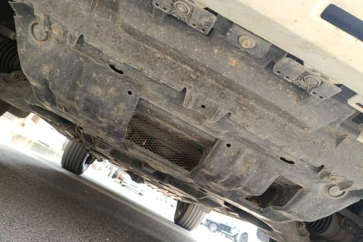Used Toyota Prado 2018 2.7L TX Aluminum Wheels Underbody Mounting Base Version – Middle East Chassis Front