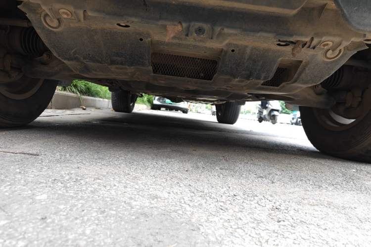 Used Toyota Prado 2018 3.5L Automatic TX-L with Rear-Mounted Spare Tire Chassis Front