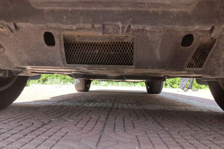 Used Toyota Prado 2018 3.5L Automatic VX NAVI with Rear-Mounted Spare Tire Chassis Front
